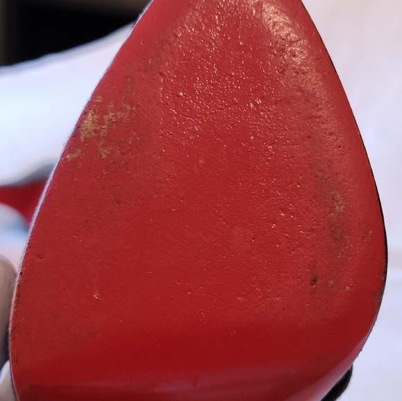 👠Christian Louboutin Suede D'Orsay size 38 like new❣️ - Picture 8 of 17